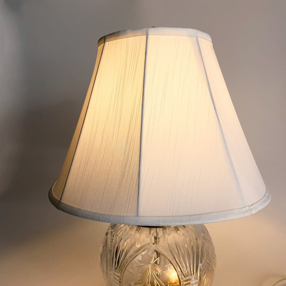 ヨーロピアンクラシカルデザイン European Classical Design テーブルランプ ガラスベース カットガラス ゴールド ファブリックシェード ■