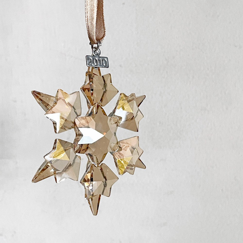 スワロフスキー SWAROVSKI クリスマスオーナメント SCS会員限定 2010年 ゴールデンシャドウ 結晶モチーフ クリスタル 箱付き ■