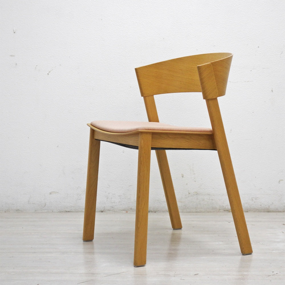 ムート muuto カバーサイドチェア Cover Side Chair ダイニングチェア スタッキング オーク材 布座 クヴァドラ生地 トーマス・ベンゼン ピンク B ●