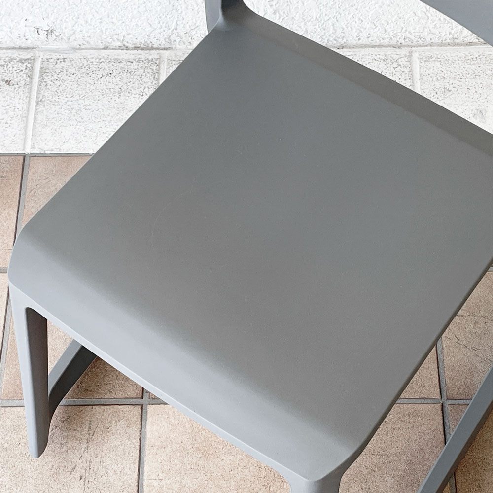 ヴィトラ Vitra ティプトン Tip Ton ワークチェア ダイニングチェア デスクチェア バサルト スタッキング チルト機能 定価￥50,600- ◇