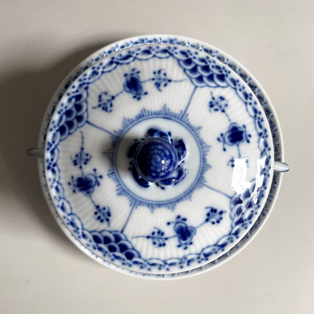 ロイヤルコペンハーゲン ROYAL COPENHAGEN ブルーフルーテッド ハーフレース スープカップ&ソーサー 陶器 北欧食器 廃番 箱付き 未使用 B ♪