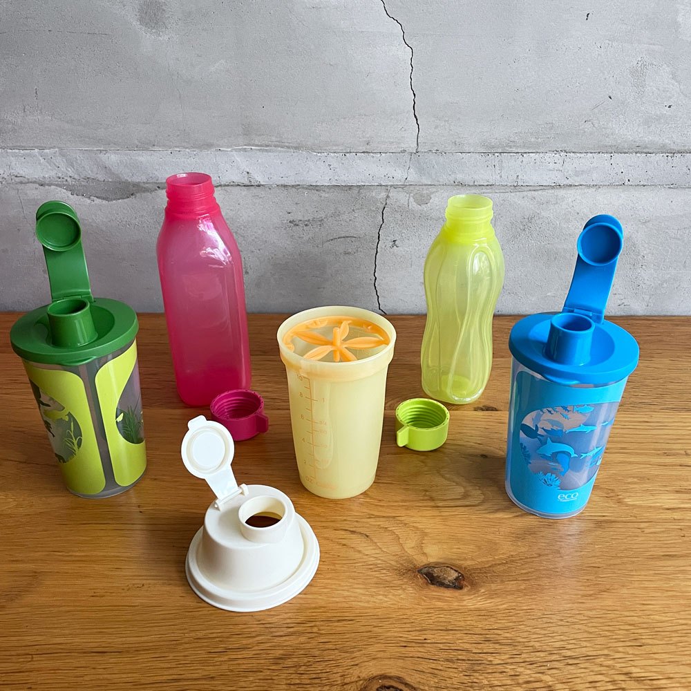 タッパーウェア Tupperware キャニスター 保存容器 食器 幼児向けカトラリー等 バラエティセット まとめ売り 計26個 アメリカ ♪