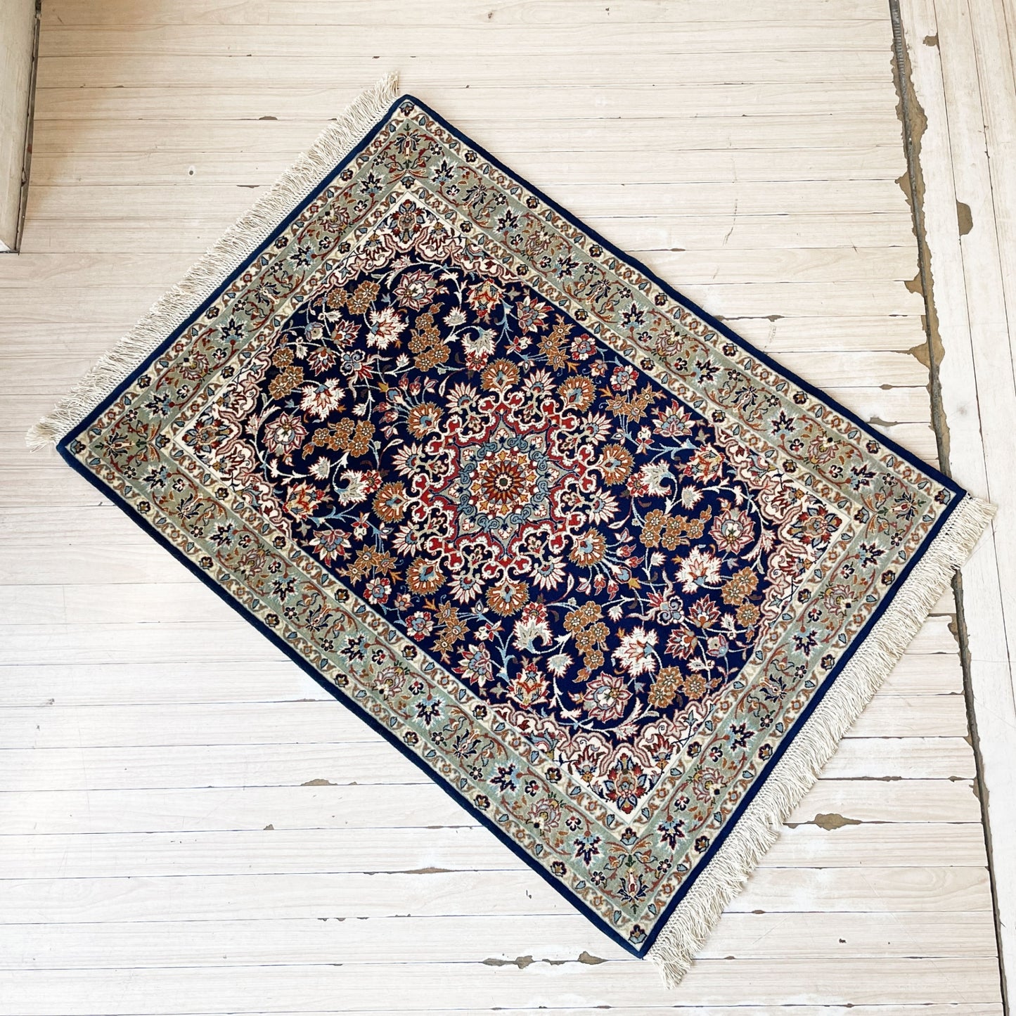 イスファハン Esfahan ペルシャ絨毯 ラグ カーペット 95cm×70cm ウール（縦糸シルク） タグ付 イラン ★