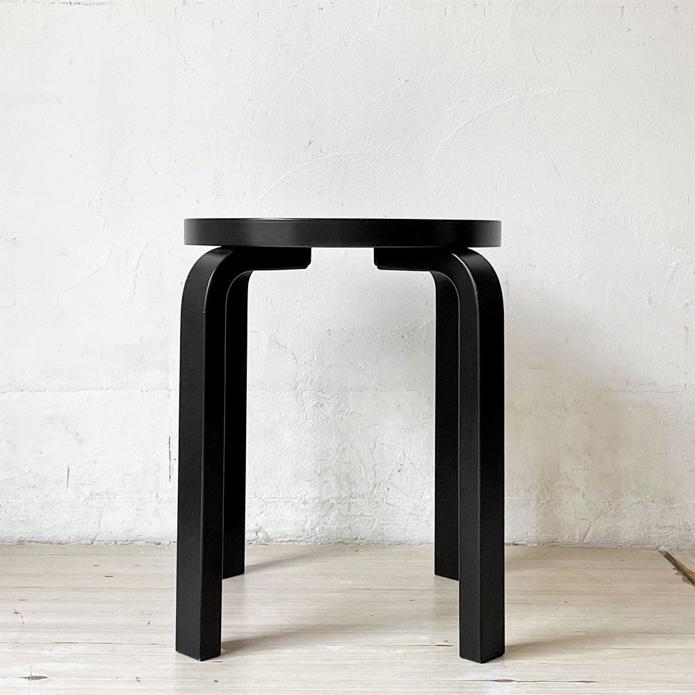 アルテック artek スツール60 E60 スツール 4本脚 アルヴァ・アアルト ブラックラッカー バーチ無垢材 北欧家具 参考定価￥47,300- ★