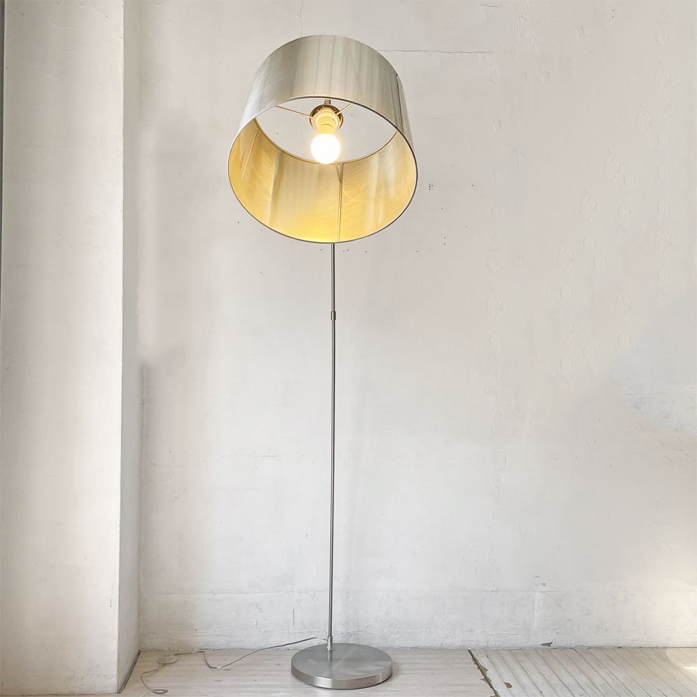 ボーコンセプト BoConcept クタ Kuta フロアライト サテン仕上げ フロアスタンド モダンスタイル 参考定価￥169,000- ★
