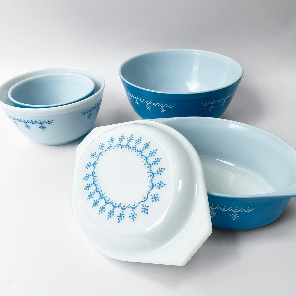 パイレックス Pyrex スノーフレーク ガーランド Snowflake キャセロール 蓋付 ブルー ミルクガラス ガラス オールドパイレックス USビンテージ ■