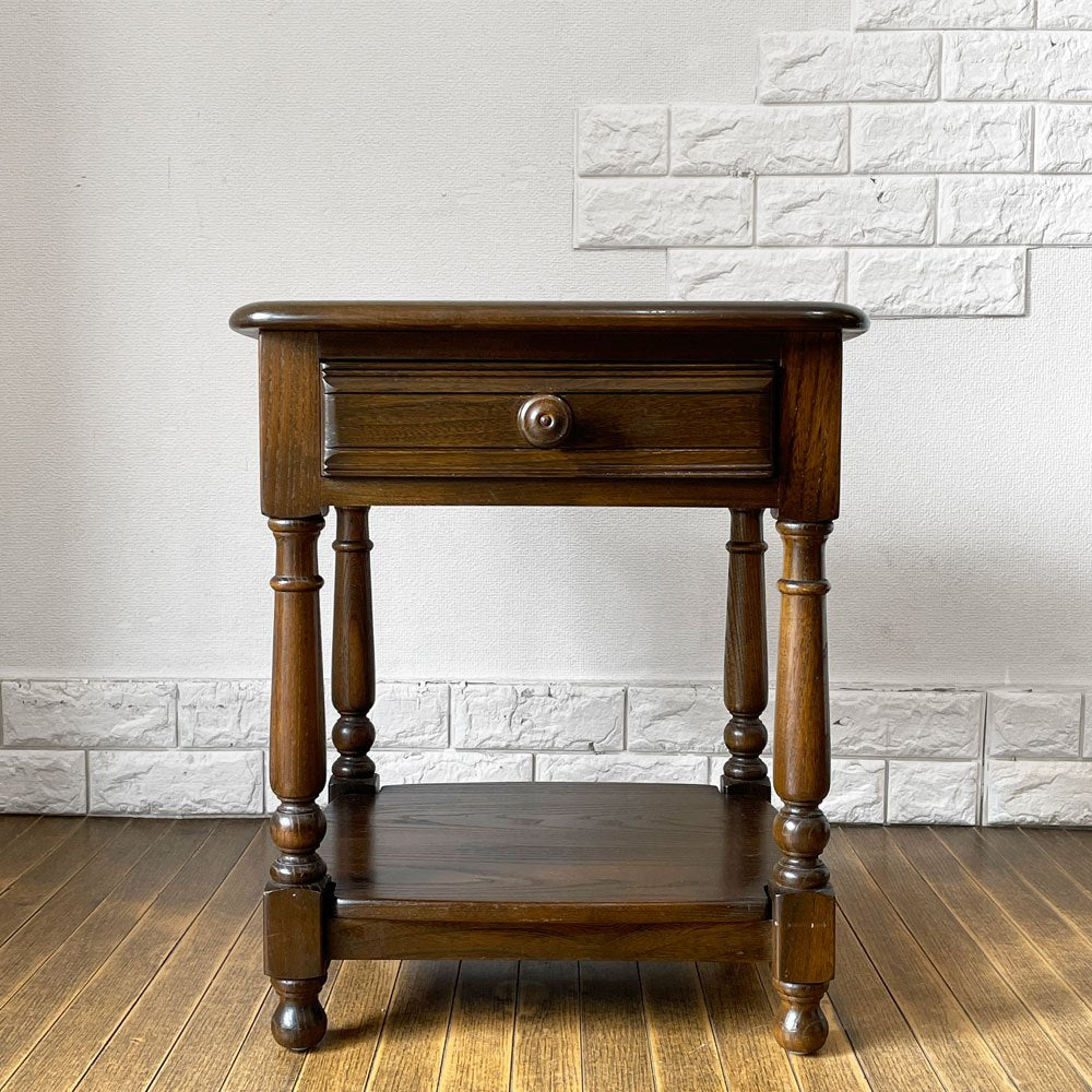 アーコール Ercol オールドコロニアル サイドテーブル ナイトテーブル  エルム材 ブラウン UK 英国家具 イギリス ◎