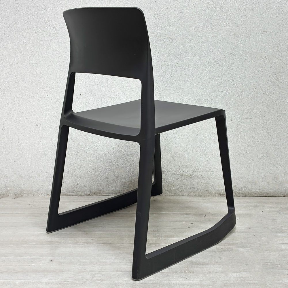 ヴィトラ Vitra ティプトン Tip Ton ワークチェア ダイニングチェア デスクチェア ブラック スタッキング チルト機能 定価￥42,900- A ●