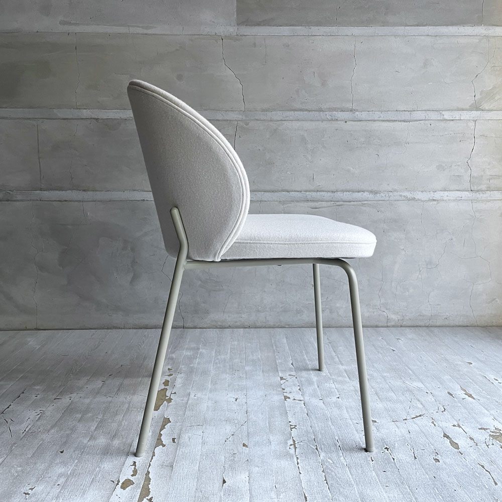 ボーコンセプト BoConcept プリンストン Princeton ダイニングチェア ベージュ ファブリック メタル脚 マットアッシュグレーラッカー仕上げ ♪