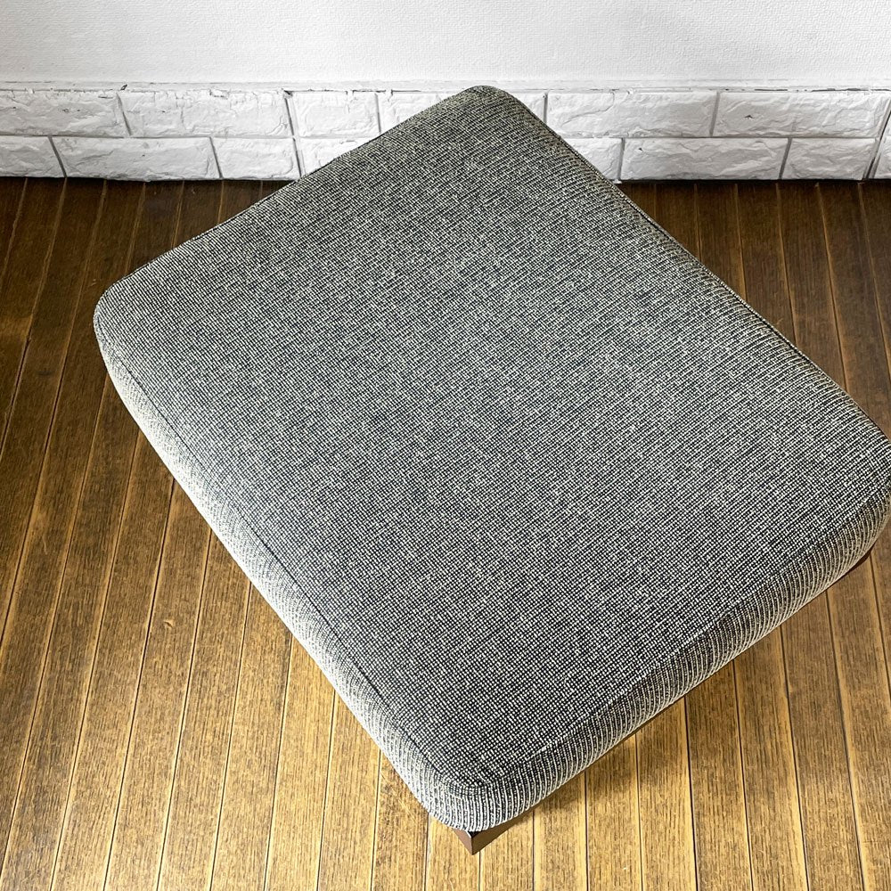 パシフィックファニチャーサービス PACIFIC FURNITURE SERVICE P.F.S スタンダードC STANDARD C オットマン フットスツール Mo Black 定価 : \ 77,000- ◎