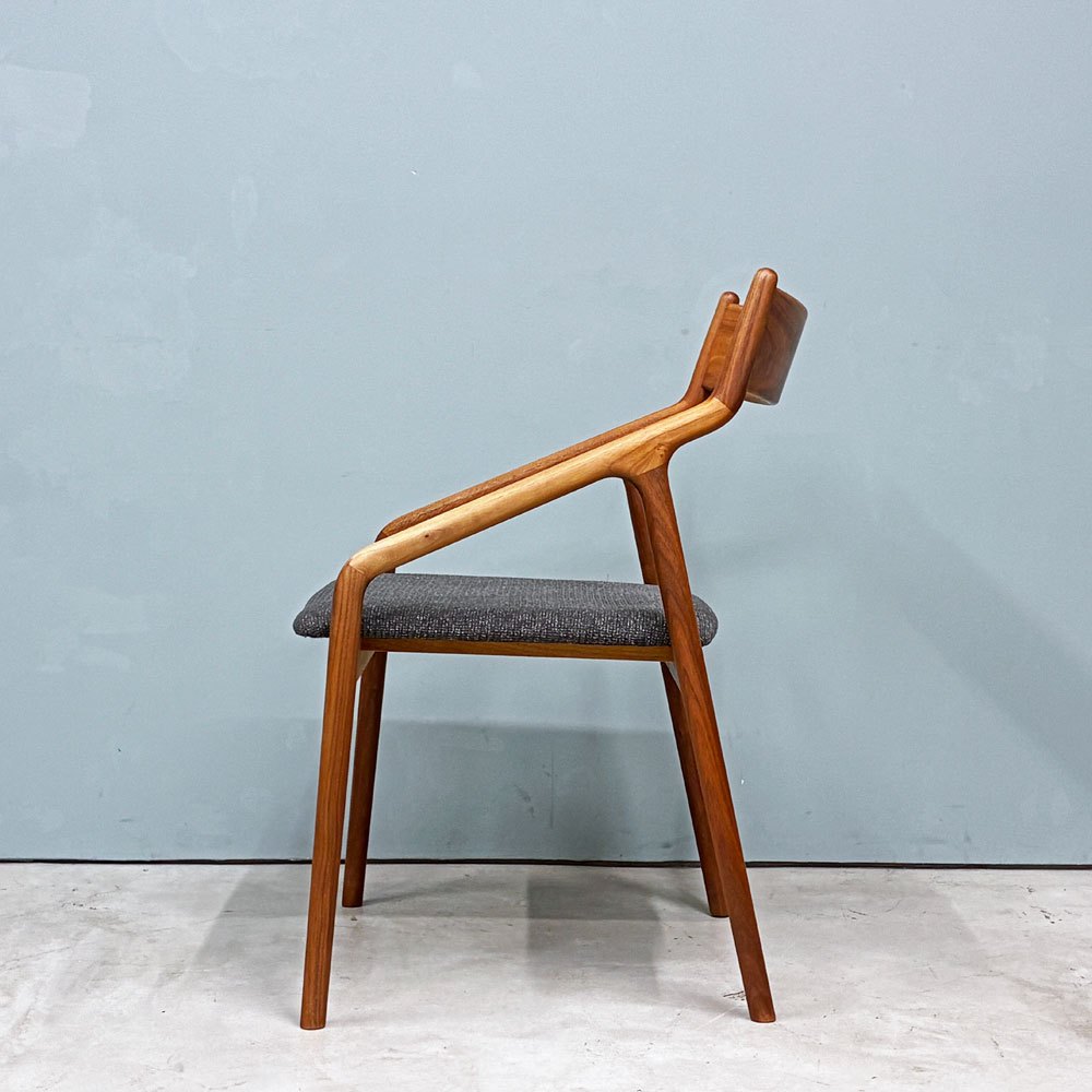 宮崎椅子製作所 ペペチェア PEPE side chair 背無垢タイプ ウォールナット ファブリックシート グレー系 フィンガージョイント 村澤一晃 ◎