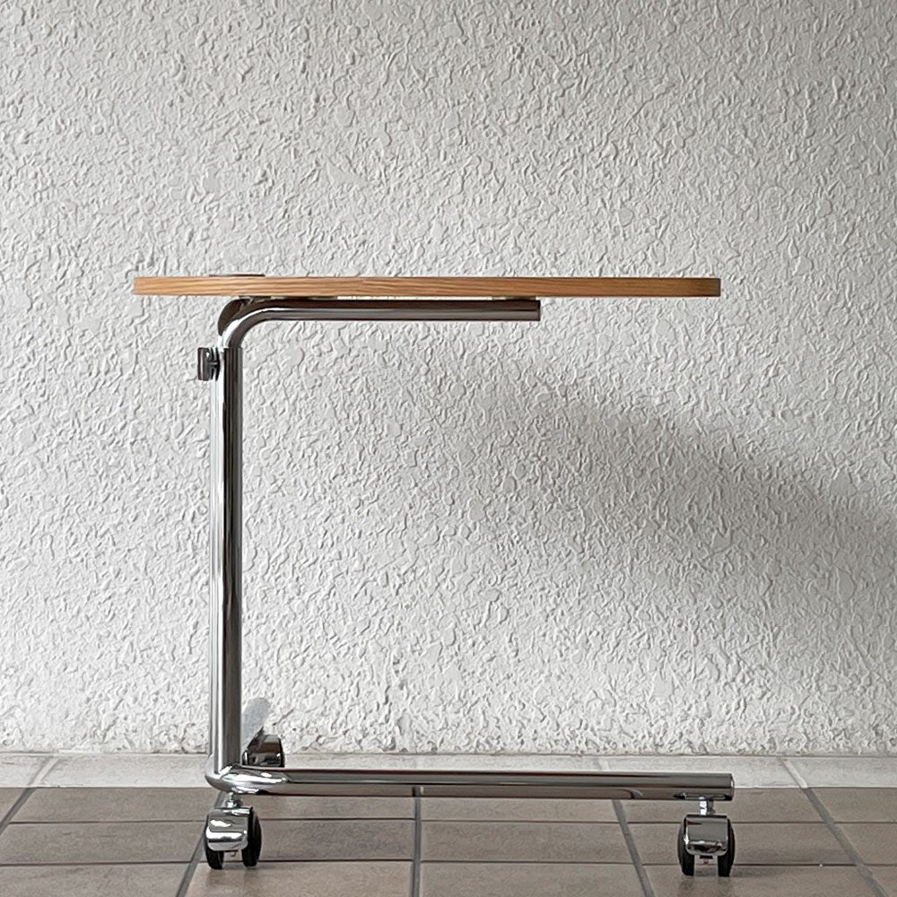 テクタ TECTA サイドテーブル K22R SIDE TABLE キャスター付き 高さ調整可 ドイツ バウハウス ACTUS取扱 展示品 定価99,000円以上 ◇