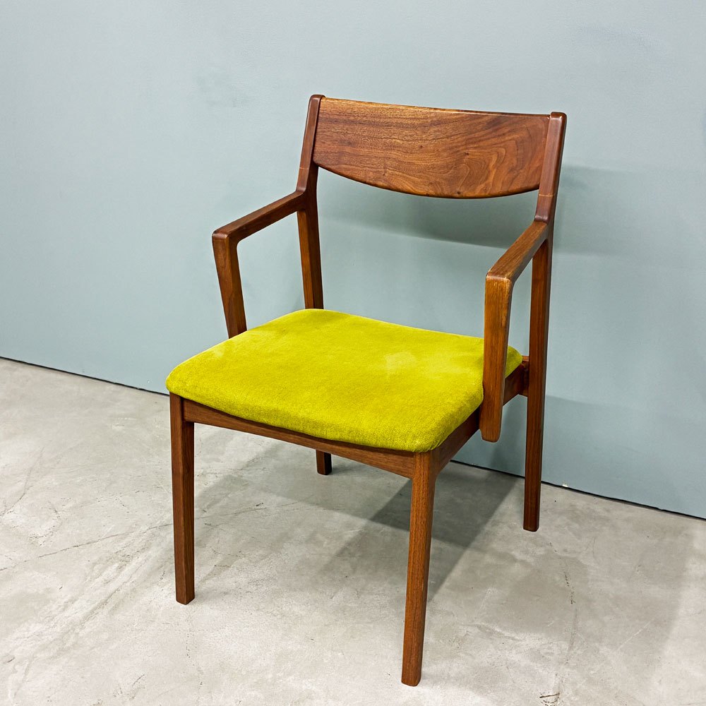 木蔵 BOKURA ピーチェア P chair ハーフアーム ダイニングチェア ウォールナット ファブリックシート イエローグリーン 北欧モダン 定価￥43,890- A ◎