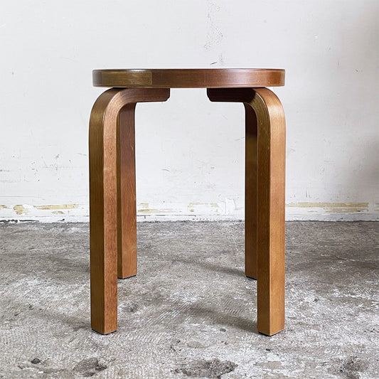 アルテック Artek スツール E60 Stool E60 4本脚 ウォールナットステイン ヘラ・ヨンゲリウス コレクション2014 アルヴァ・アアルト 北欧家具 ■