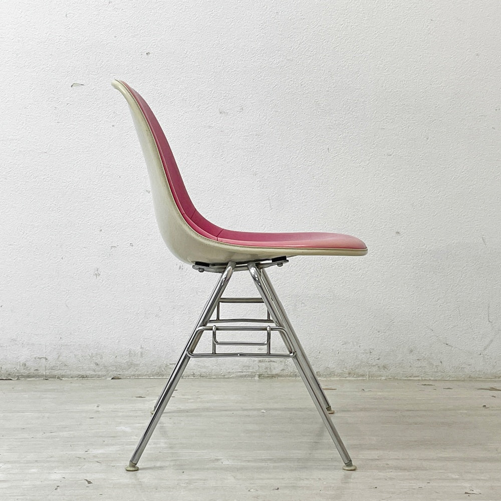 ハーマンミラー Herman Miller サイドシェルチェア サード 3rdビンテージ PVCレザー FRP製 スタッキングベース イームズ B ●