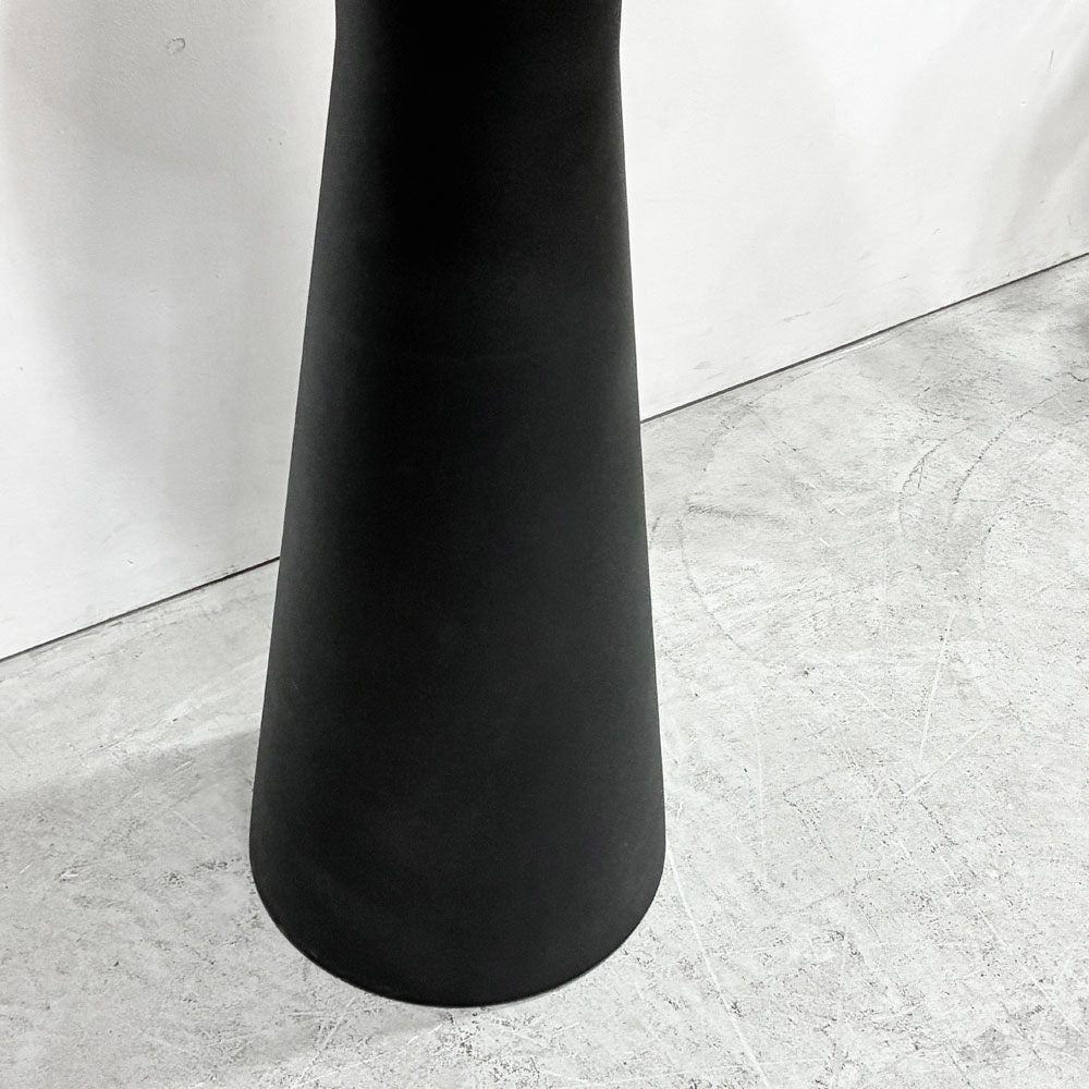 アンドリューワールド Andreu World リバーステーブル REVERSE カフェテーブル ラミネート天板 ブラックベース ラウンド Φ60cm モダンデザイン ●