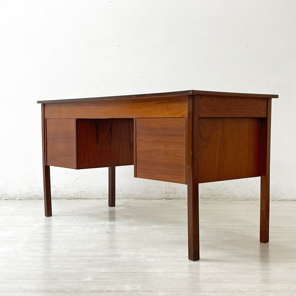 デンマークビンテージ Danish Vintage チーク材 両袖デスク 袖机 パーソナルデスク 北欧家具 ●