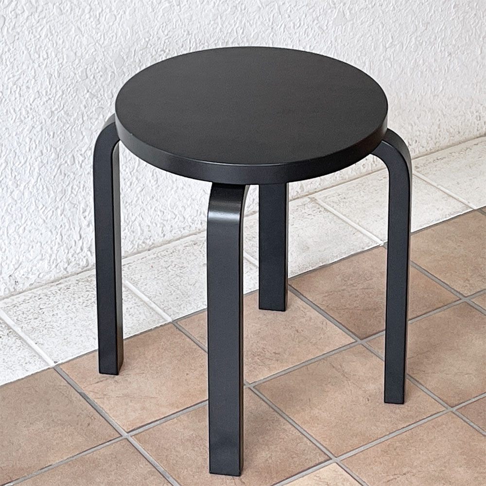 アルテック artek スツール60 E60 オールブラック ラッカー 4本足 アルヴァ・アアルト フィンランド 北欧家具 ◇