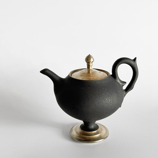 木下和美 ティーポット 黒釉 金彩 磁器 12cm 現代作家 ■