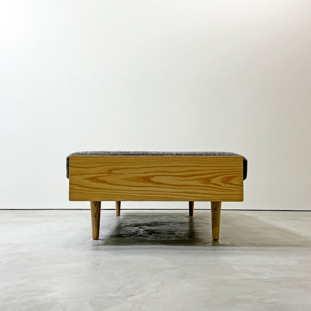 グラフ graf × 相合家具 SOGO adシリーズ デイベッドベンチ Day bed bench ホワイトアッシュ材 グレー系 ファブリック W171cm ●