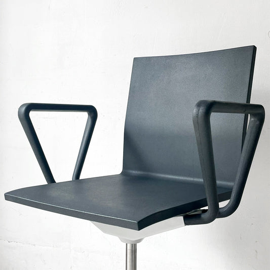 ヴィトラ vitra ゼロフォー .04 スタジオチェア アームレスト付 マールテン・ヴァン・セーヴェレン Maarten Van Severen 定価￥202,400- ★