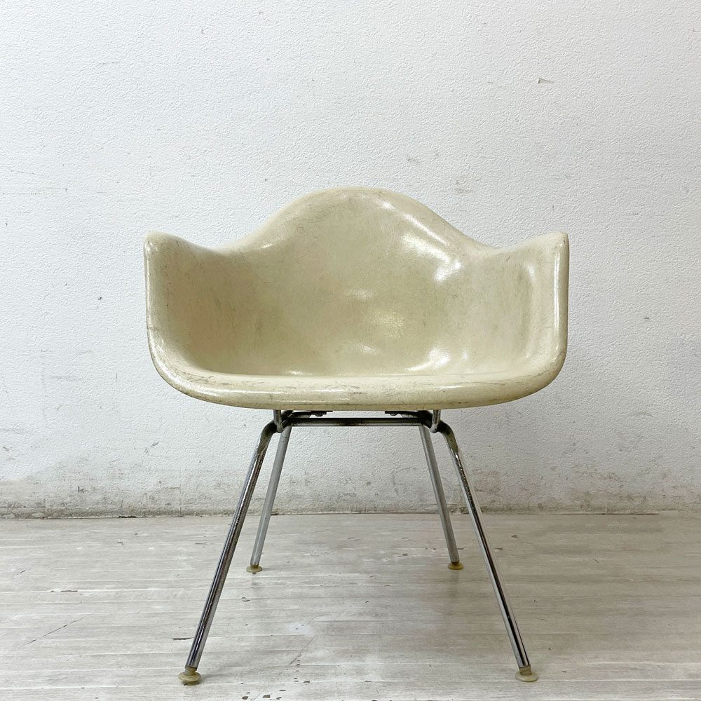 ハーマンミラー Herman Miller 2ndビンテージ アームシェルチェア FRP製 パーチメント Hベース ロータイプ モダンファニチャーセールス 日本製 C&R イームズ ミッドセンチュリー ●