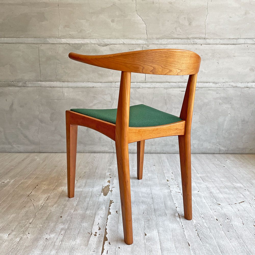 ウッドユウライクカンパニー WOOD YOU LIKE COMPANY アイチェア クッション AI CHAIR ハーフアームチェア チェリー無垢材 ファブリック グリーン 座面張替済 A ♪