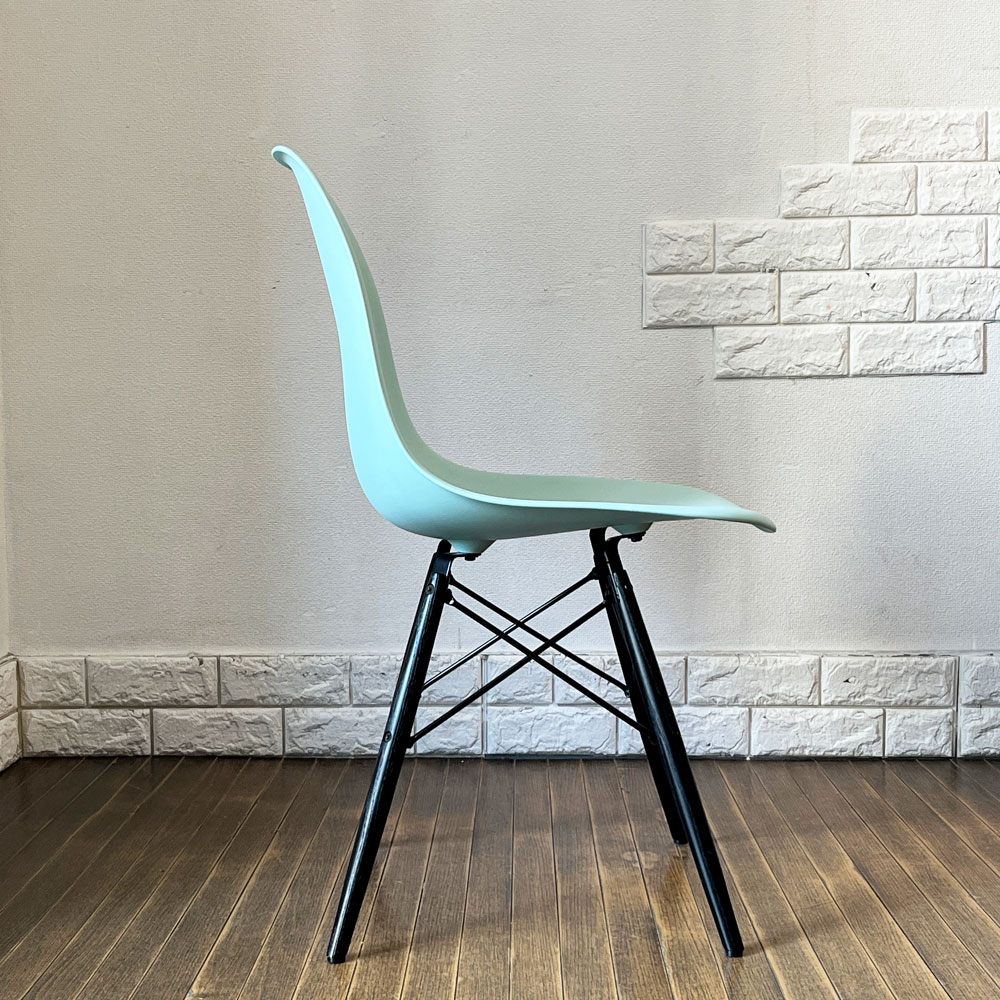 ハーマンミラー HermanMiller サイドシェルチェア ドゥエルレッグ DSW アクアスカイ × エボニー ポリプロピレン製 イームズ ミッドセンチュリー ◎