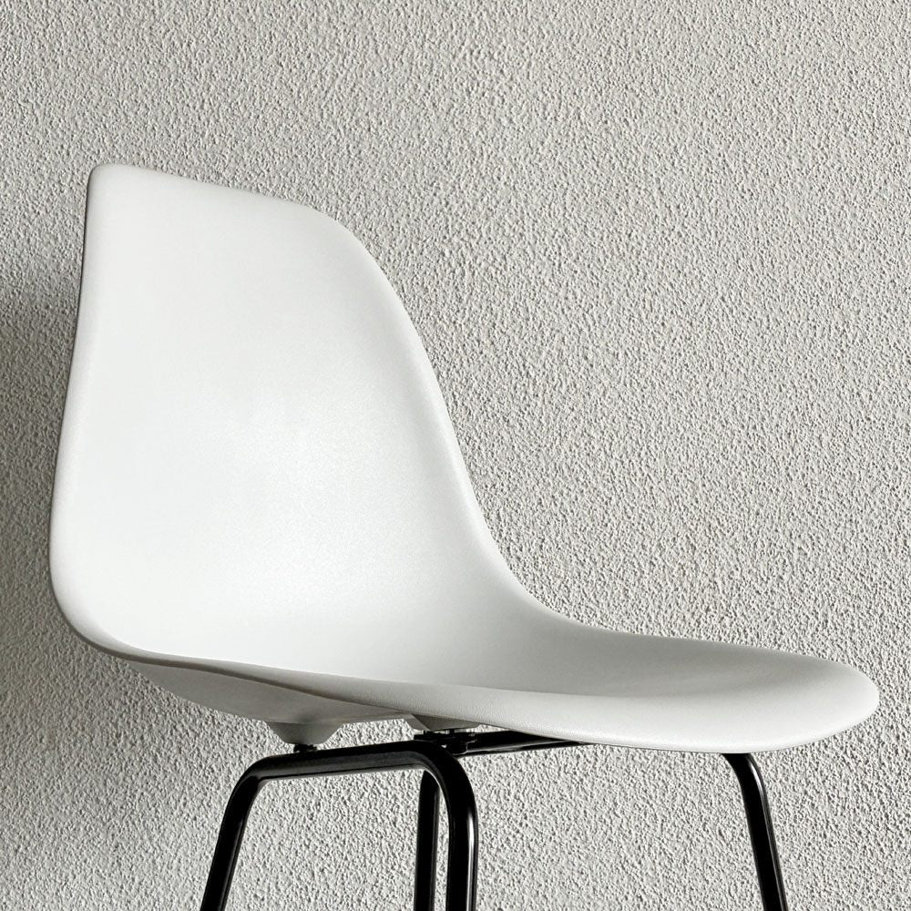 ハーマンミラー Herman Miller イームズ シェルスツール バーハイトスツール ホワイト H115.5cm ポリプロピレン製 イームズ ミッドセンチュリー A 〓