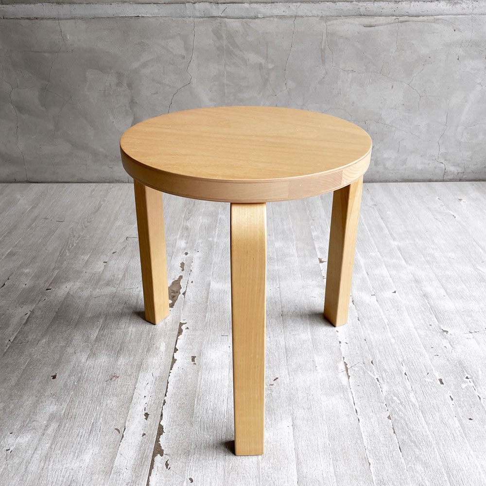 アルテック Artek スツール 60 stool 60 ウスタヴァ Ystava 3本脚 バーチ材 ラッカー塗装 FIN/JPNフレンドシップコレクション 外交関係樹立100周年記念モデル 脚カット品 アルヴァ・アアルト 廃番希少 B ♪