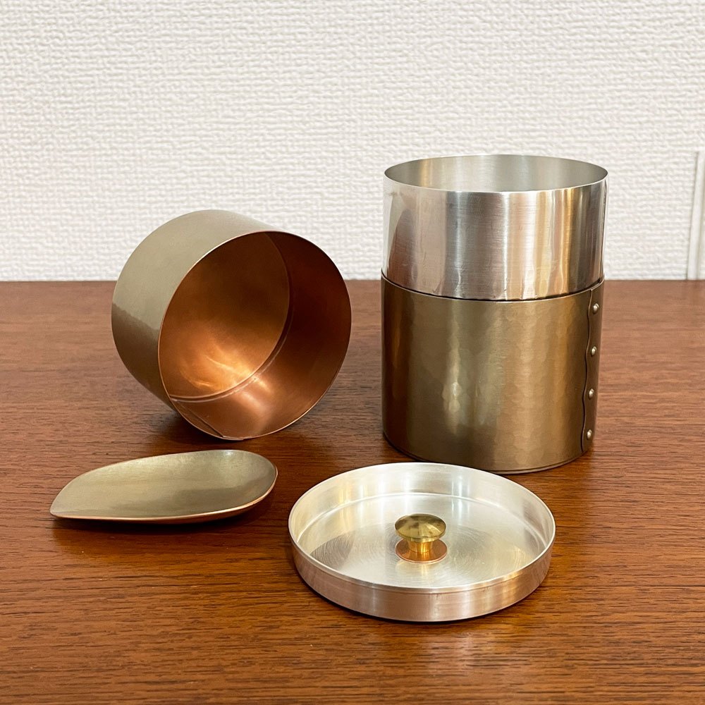 玉川堂 GYOKUSENNDO 茶筒 打出肌 銀色 茶さじ付 鎚起銅器 燕三条 伝統工芸 ◎