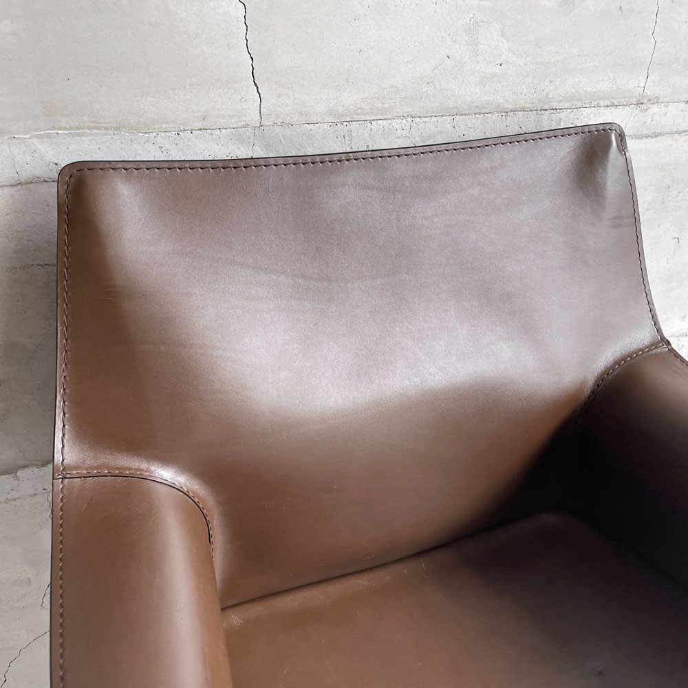 カッシーナ Cassina キャブアームチェア 413 CAB ダイニングチェア レザー 本革 マリオ・ベリーニ イタリアモダン 定価￥594,000- ♪