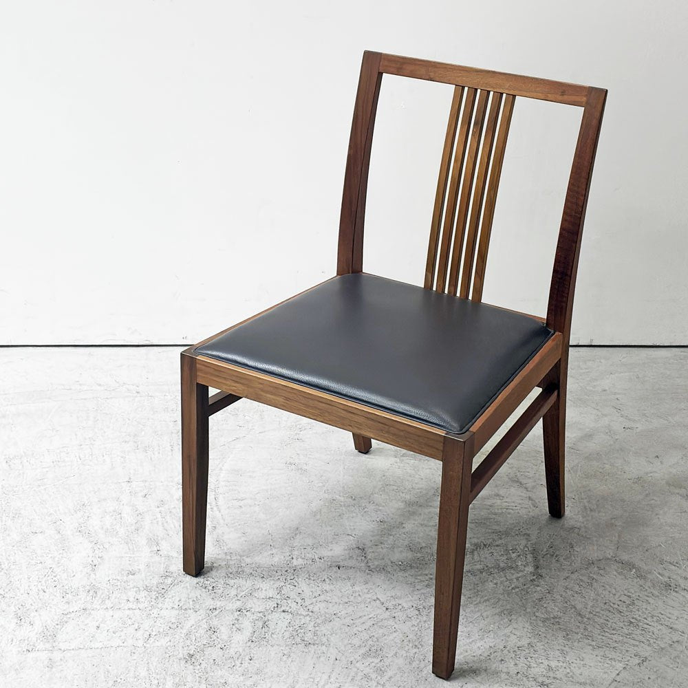 タイム&スタイル Time&Style チャーリー CHARLIE ダイニングチェア ウォールナット無垢材 レザーシート 本革 モダンデザイン 廃番 B ●