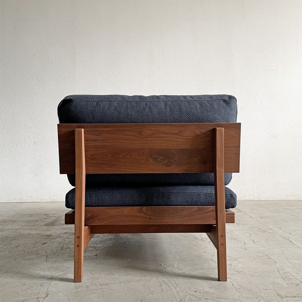 マスターウォール MASTERWAL コモンルーツ COMMON ROOTS ブリッジソファ BRIDGE SOFA アームレスカウチ 80 ファブリックシート ウォールナット無垢集成材 定価￥335,500- 展示品 〓