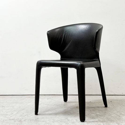 カッシーナ Cassina オラ 367 HOLA アームチェア 本革 ハンス・ウェッツスタイン モダン イタリア 定価￥429.000- ●