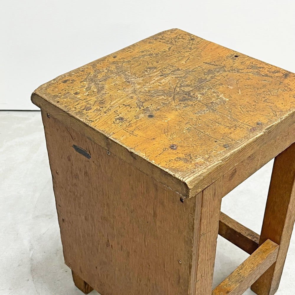 ジャパンビンテージ Japan Vintage スツール 図工椅子 角椅子 花台 ディスプレイスタンド 無垢材 木味 古家具 ●