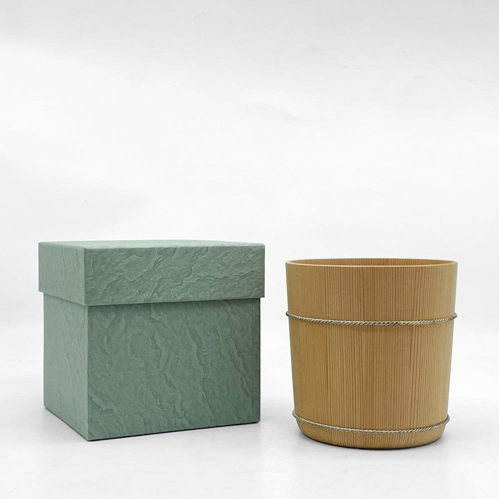 桶屋 近藤 Okeya Kondo 酒器 吉野杉 9.5cm 京都 伝統工芸品 近藤太一 箱付き 美品 ●