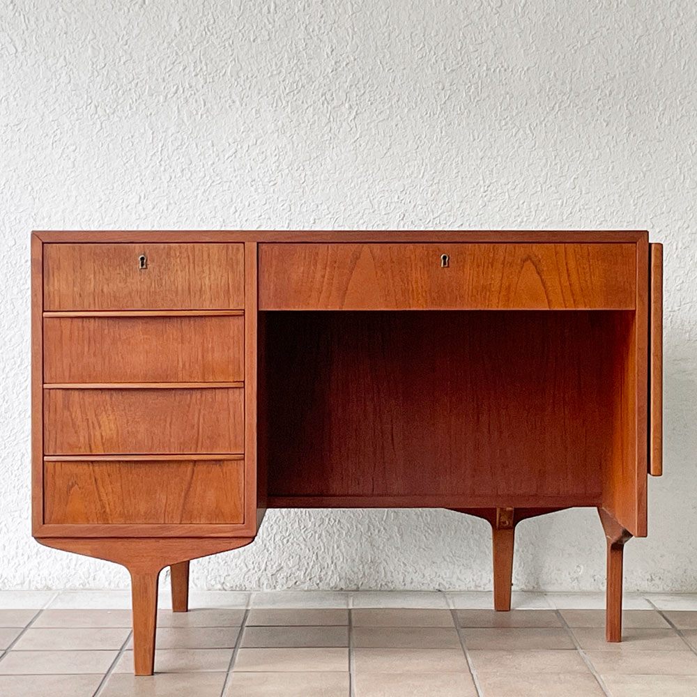 北欧ビンテージ Scandinavian Vintage チーク材 デスク 片袖机 5ドロワー 片バタフライ 北欧家具 デンマーク ◇