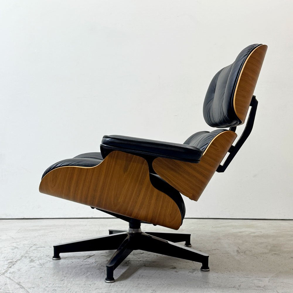 ハーマンミラー Herman Miller イームズラウンジチェア＆オットマン ブラックレザー ウォールナット C&Rイームズ ミッドセンチュリー 2004年製 ●