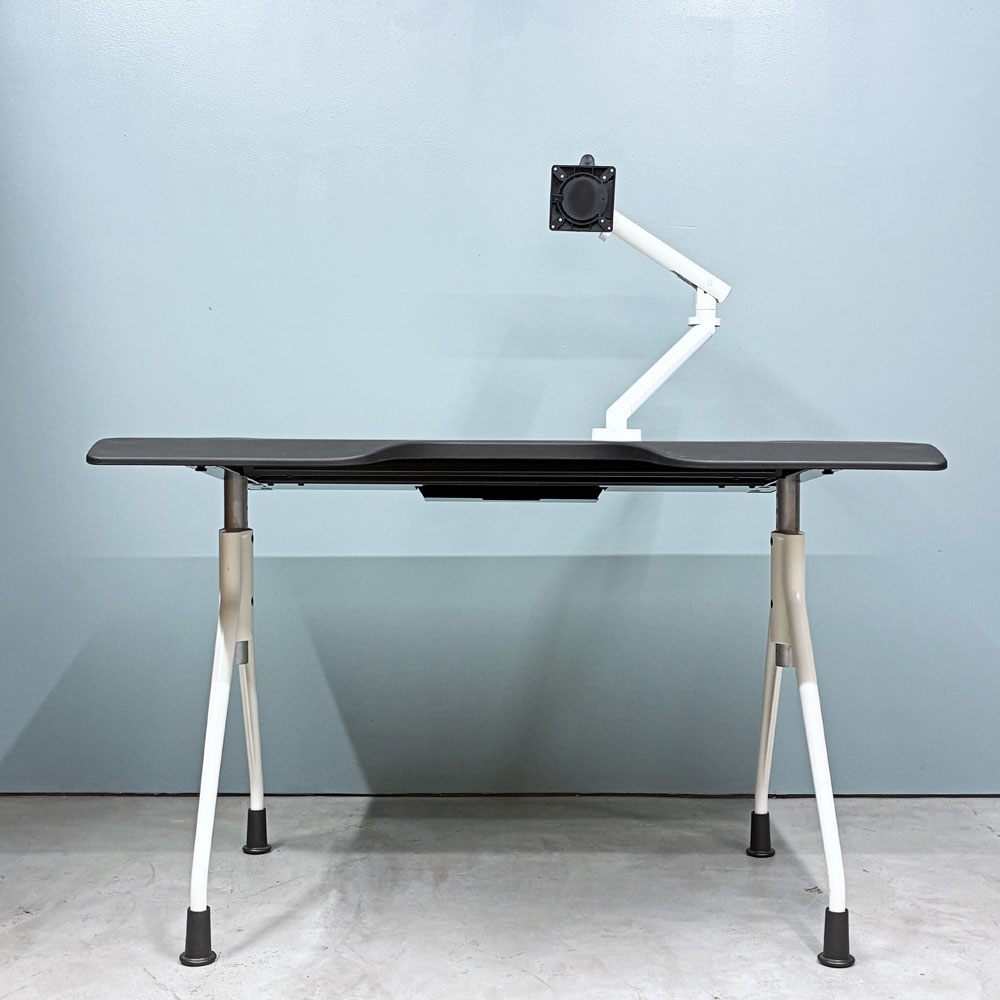 ハーマンミラー Herman Miller エンベロップデスク Envelop Desk スライド天板 & 高さ調節機能 ビル・スタンフ ジェフ・ウェバー モニターアーム付き ◎