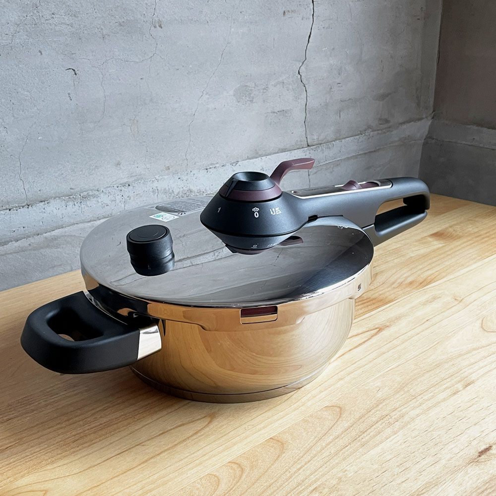 タッパーウェア Tupperware 圧力鍋 プレッシャークッカー Pressure Cooker 3.2L IH対応 すのこ付 ステンレス アメリカ ♪