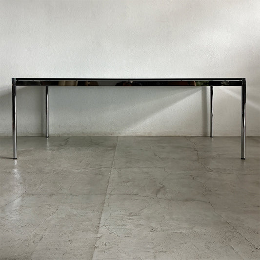 ユーエスエム ハラーシステム USM Modular Furniture ハラーテーブル デスク ダイニングテーブル W200×D100×H72/74cm ジェンティーレガラス 艶消し フロスト加工 リバーシブル 合計参考価格￥457,600-の品 オフィス家具 ミーティングテーブル 店舗什器 MoMA 〓