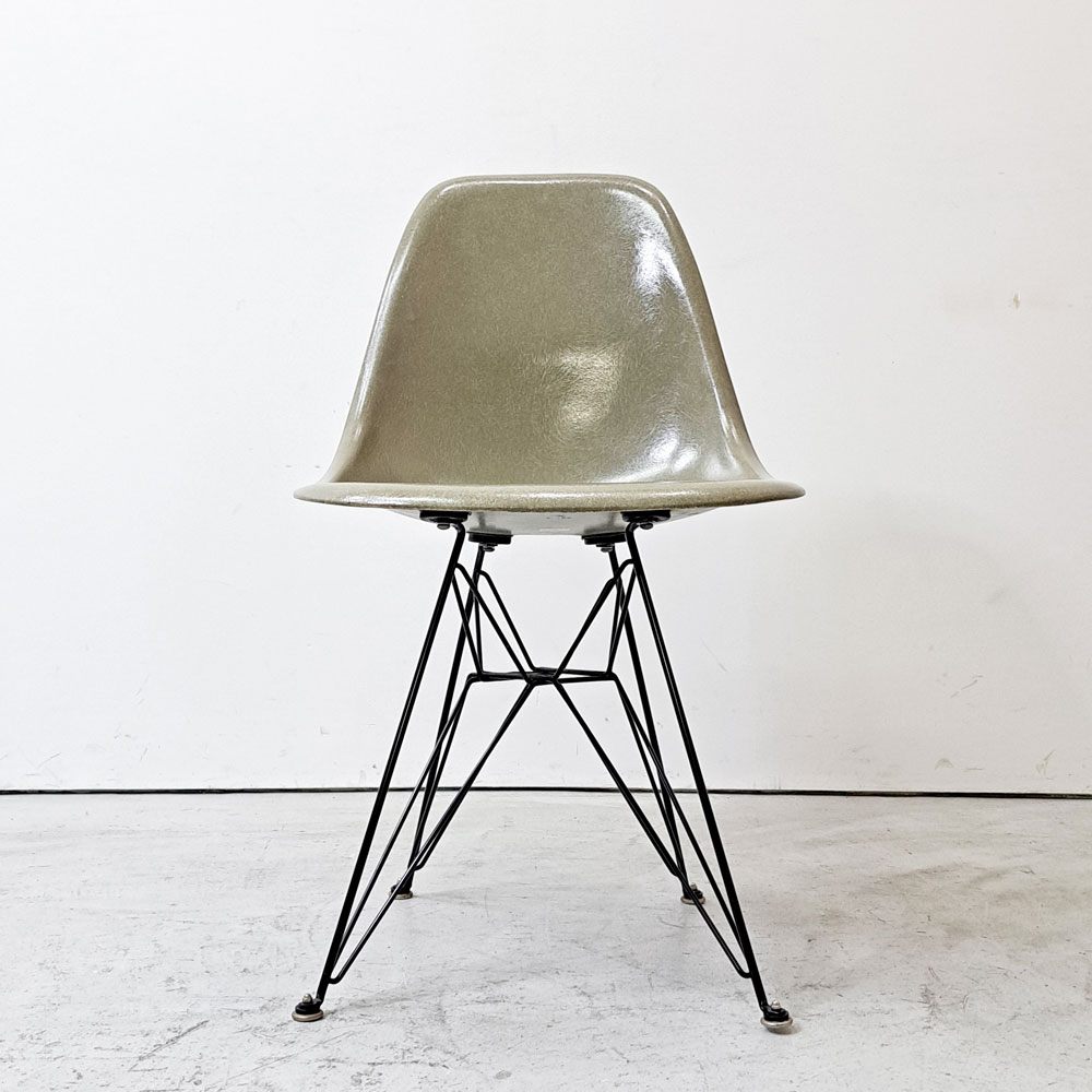 ハーマンミラー Herman Miller ビンテージ サイドシェルチェア ダイニングチェア 2nd FRP グレージュ エッフェルベース イームズ ミッドセンチュリーモダン取扱い ●