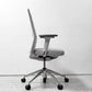ヴィトラ vitra IDトリム ID Trim オフィスチェア デスクチェア ファブリックシート ライトグレー系 ハイバック 2Dアームレスト アントニオ・チッテリオ 参考定価￥209,000- ●