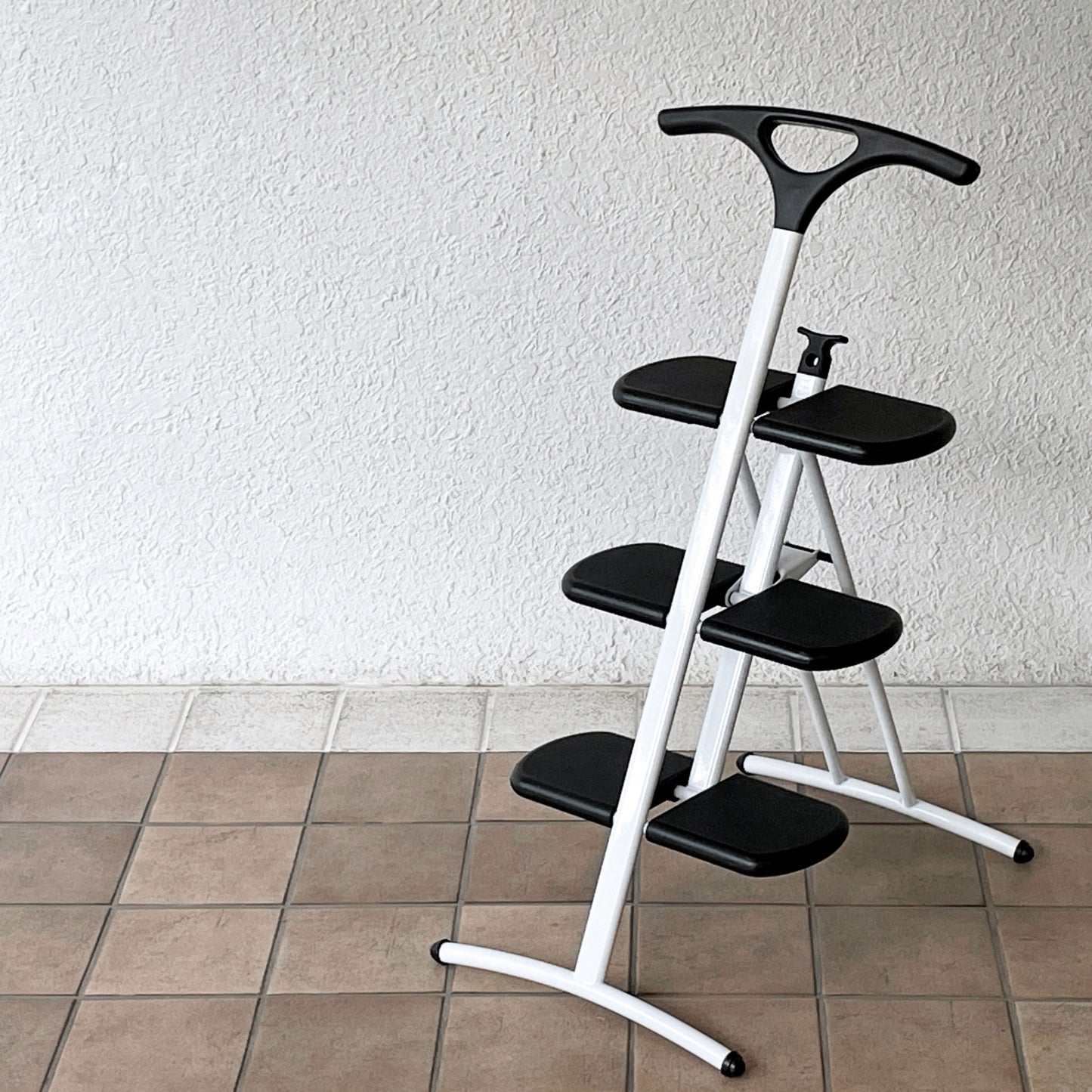 カルテル Kartell ティラミス TIRAMISU ステップ 脚立 アンドレ・ヴァン・オンク Andries Van Onck イタリアモダン 定価￥73,400- ◇