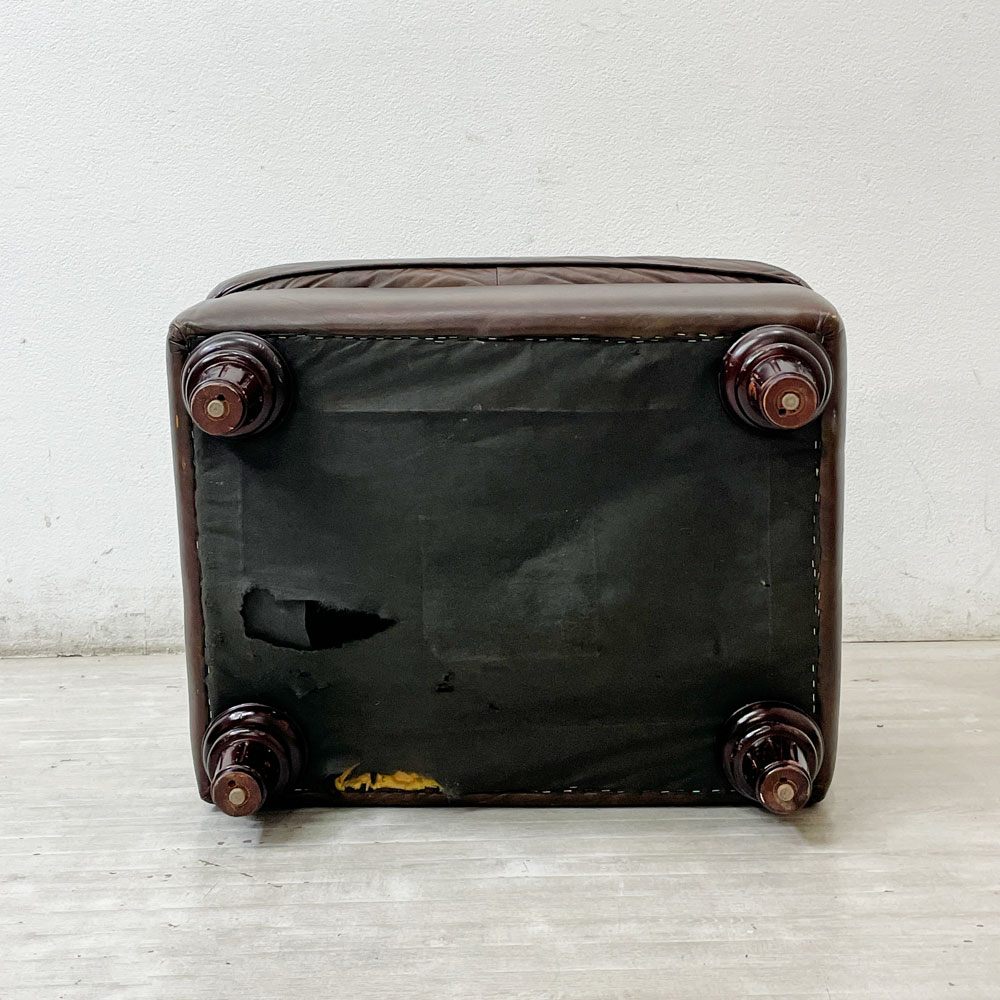 ビンテージ Vintage レザー オットマン ウッドレッグ ブラウン クラシカルデザイン ●