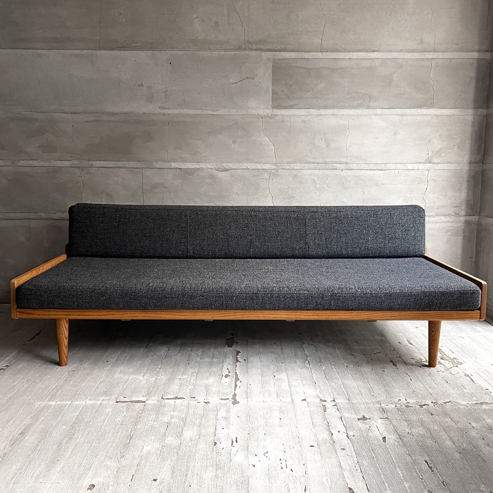 モモナチュラル Momo natural デイソファ DAY SOFA 3Pソファ 3人掛け オーク無垢材フレーム グレー系 カバーリング 北欧スタイル 参考定価154,000円～ ♪