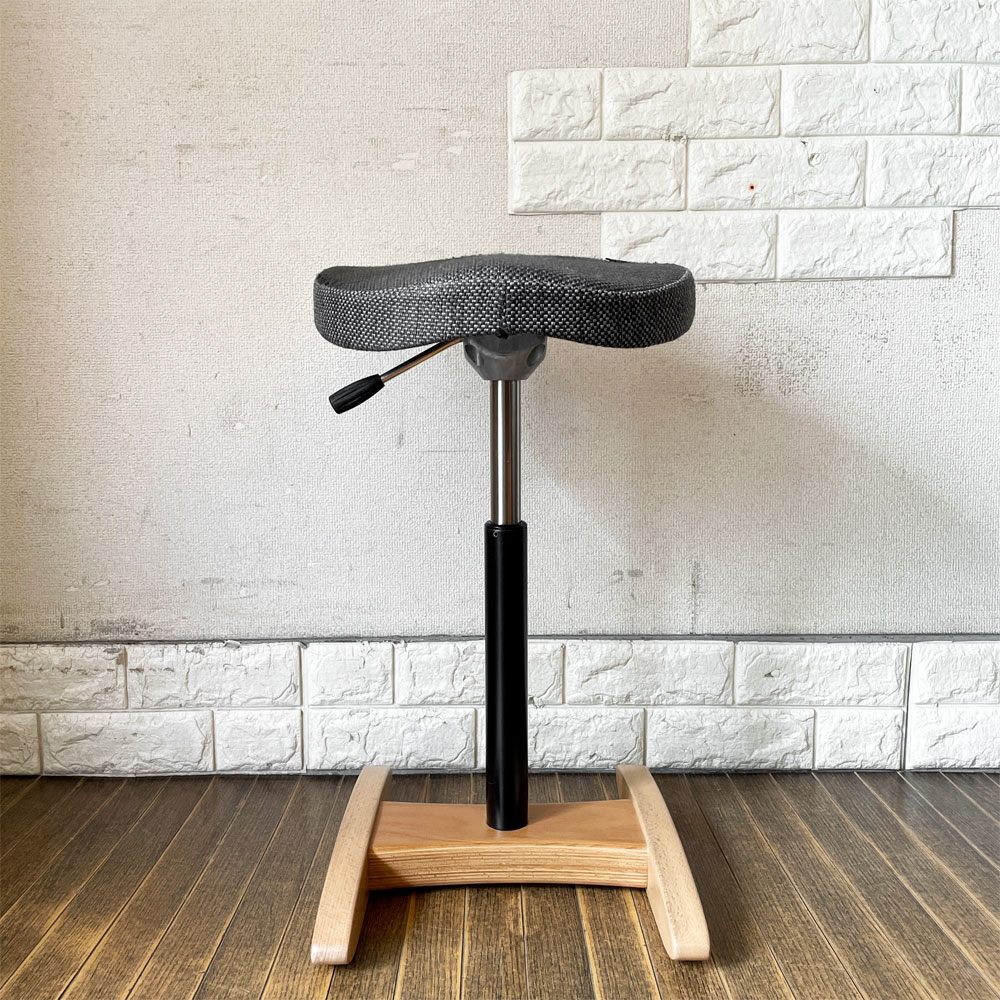 サカモトハウス Sakamoto house バランスシナジー balans Synergy 腰痛対策椅子 ラウンドシート ファブリック 織柄グレー ブナ材 高さ調整 メーカー再生品 ◎