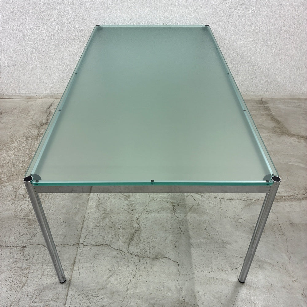 ユーエスエム ハラーシステム USM Modular Furniture ハラーテーブル デスク ダイニングテーブル W200×D100×H72/74cm ジェンティーレガラス 艶消し フロスト加工 リバーシブル 合計参考価格￥457,600-の品 オフィス家具 ミーティングテーブル 店舗什器 MoMA 〓