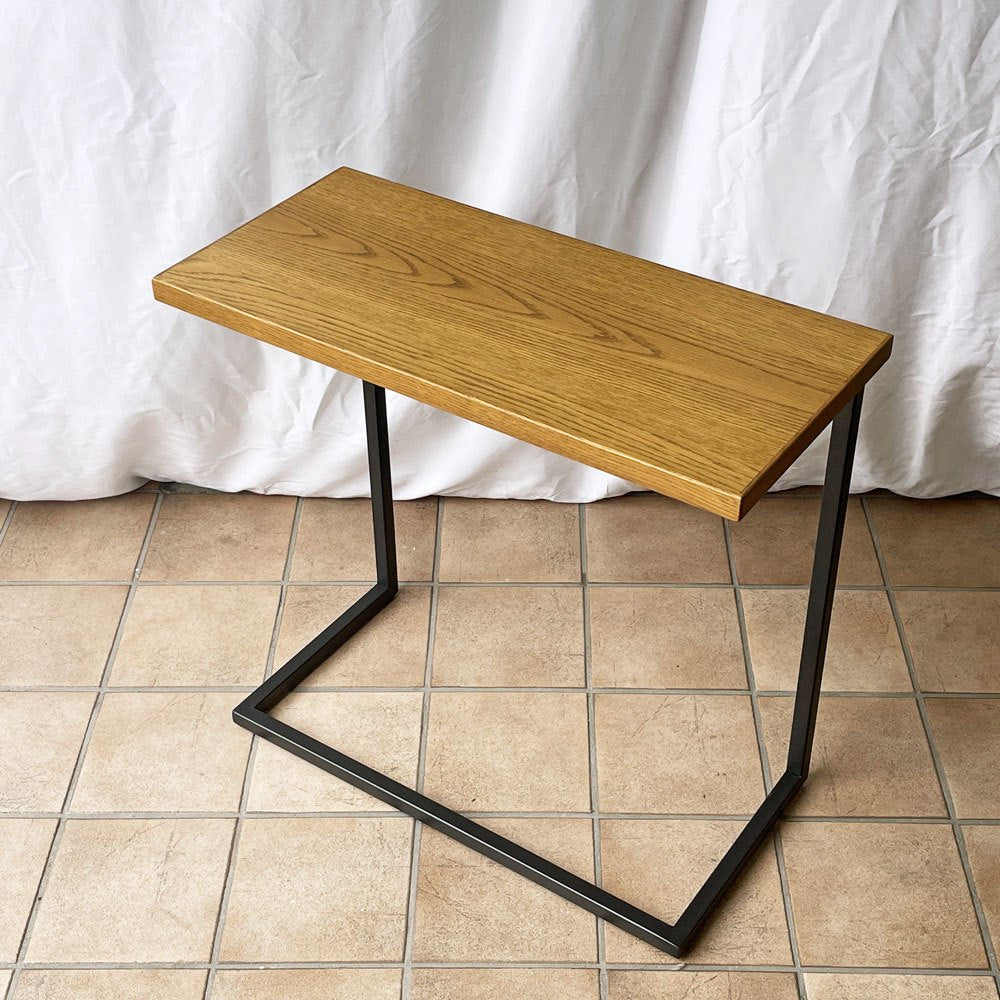 アドレス Address ハント サイドテーブル Mサイズ Hunt side table オーク材 ベッド/ソファサイド アジャスター付き ナチュラル ◇